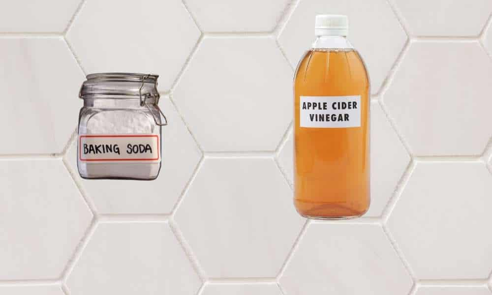 A two-step process that uses vinegar and baking soda without scrubbing