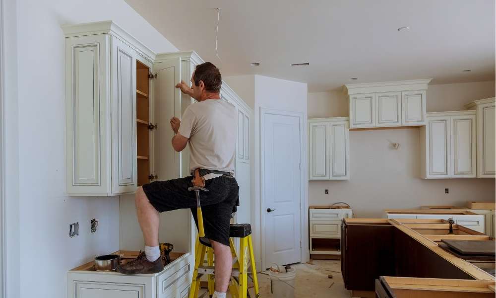 How to Fix Cabinet Hardware And Replace Cabinet Hardware