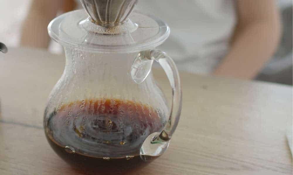 The best way to clean glass coffee pot