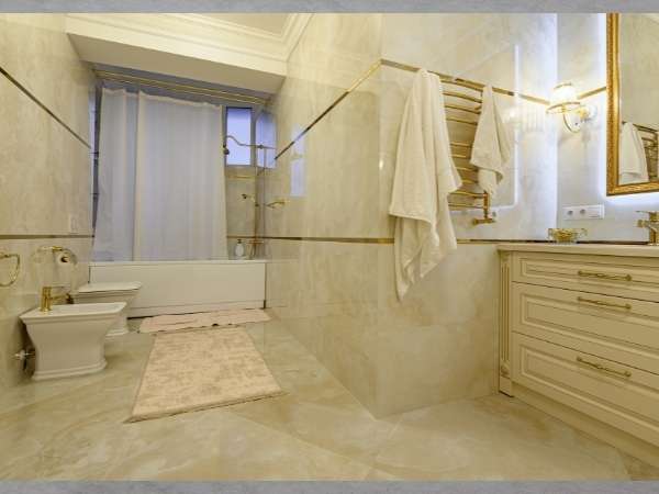 Attractive Curtain Usage in Beige Bathroom