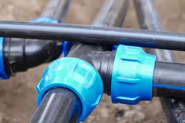 Connecting the Water Supply Lines