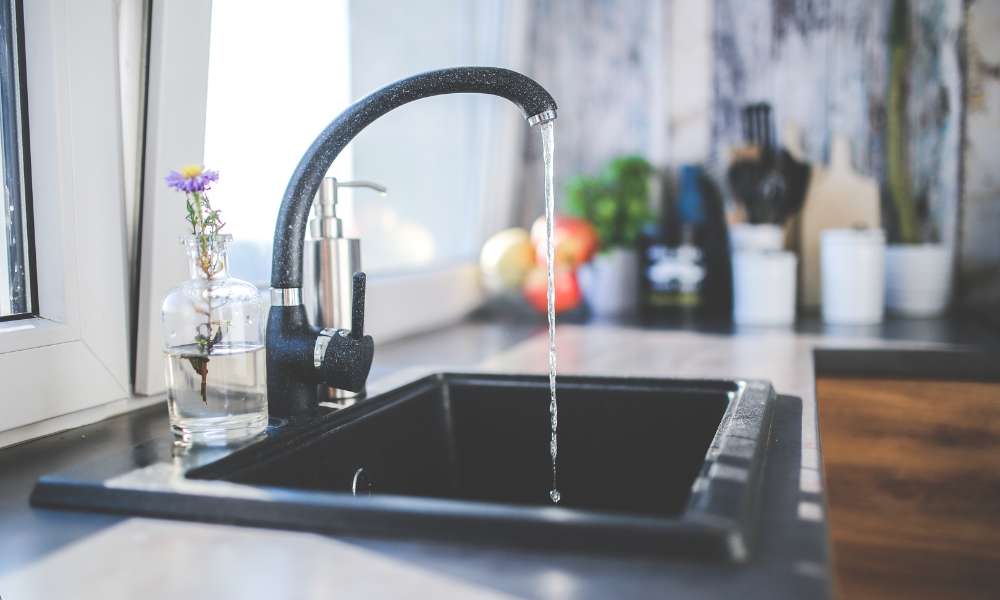 How to Change Kitchen Sink Faucet