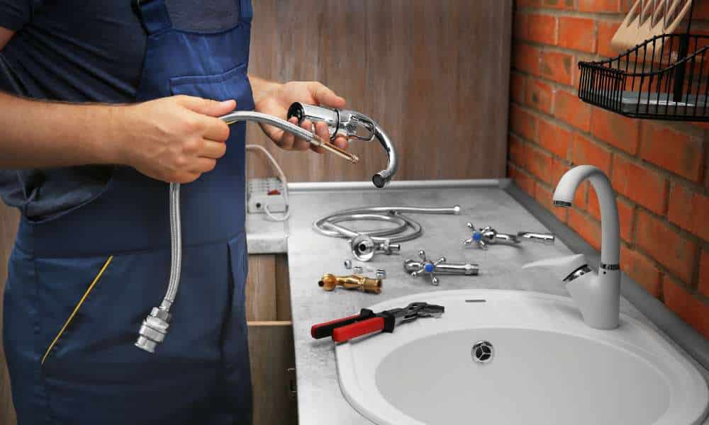 How to Replace a Kitchen Sink Faucet